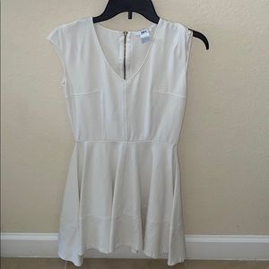 Beautiful White Dress!